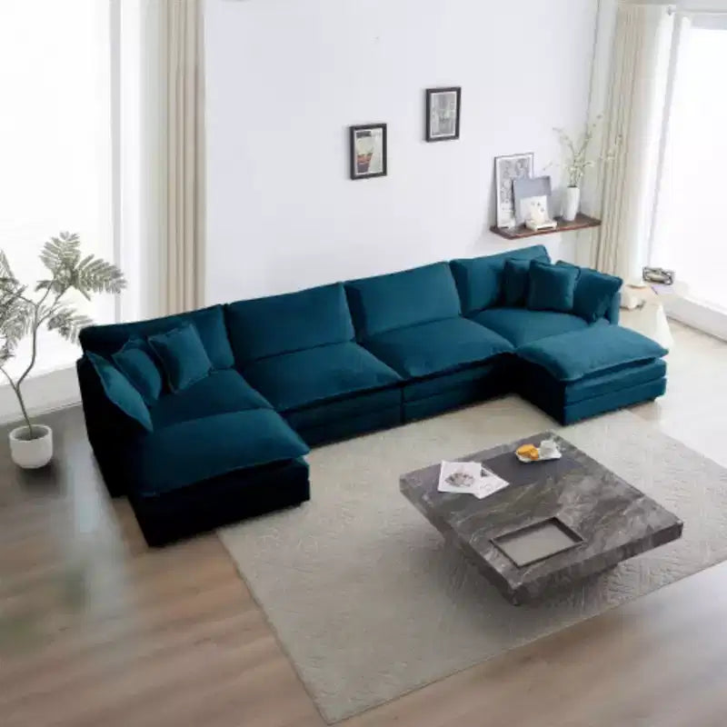 Divano a U modulare: chaise longue reversibile, doppi pouf e comfort eccezionale