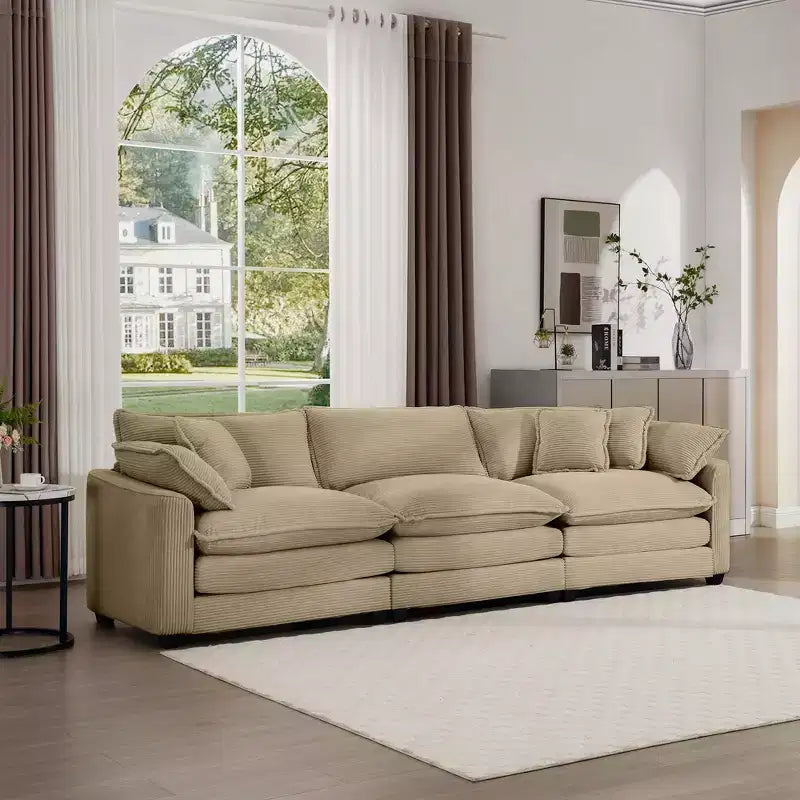 Divano Sezionale Moderno Mid-Century a 3 Posti con 2 Cuscini Bracciolo e 3 Cuscini Decorativi, Tessuto in Velluto a Coste Beige Chiaro