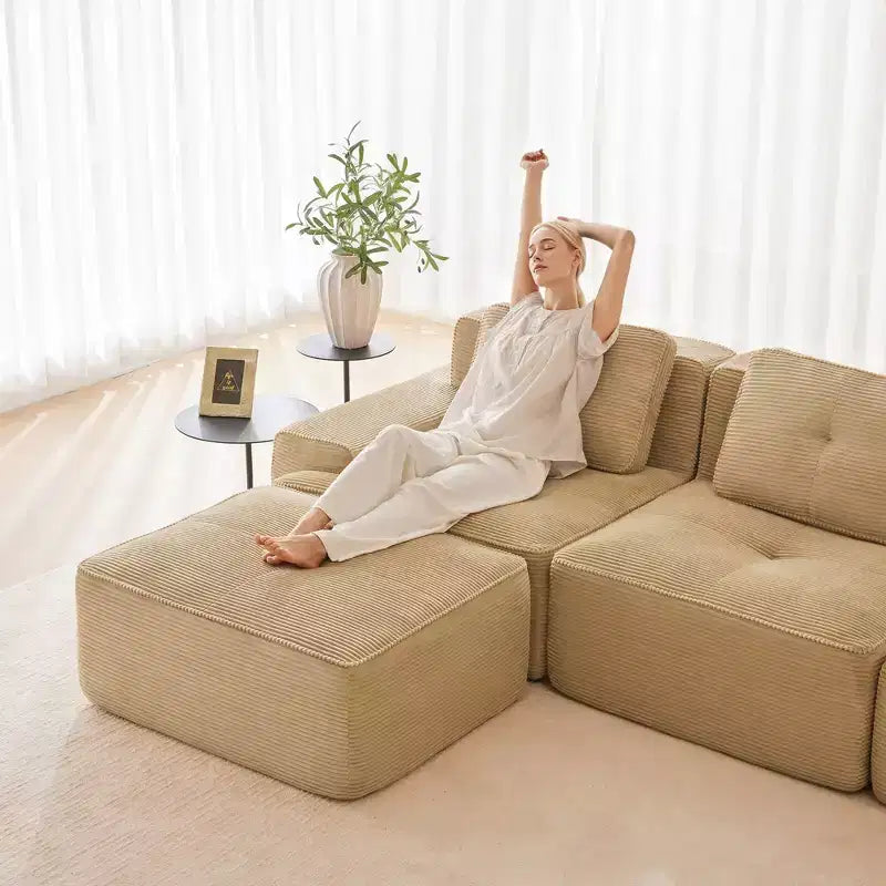 Divano sezionale modulare a 2 posti a forma di L da 208 cm, moderno, in tessuto a coste color cammello, con profili a perla, per soggiorno